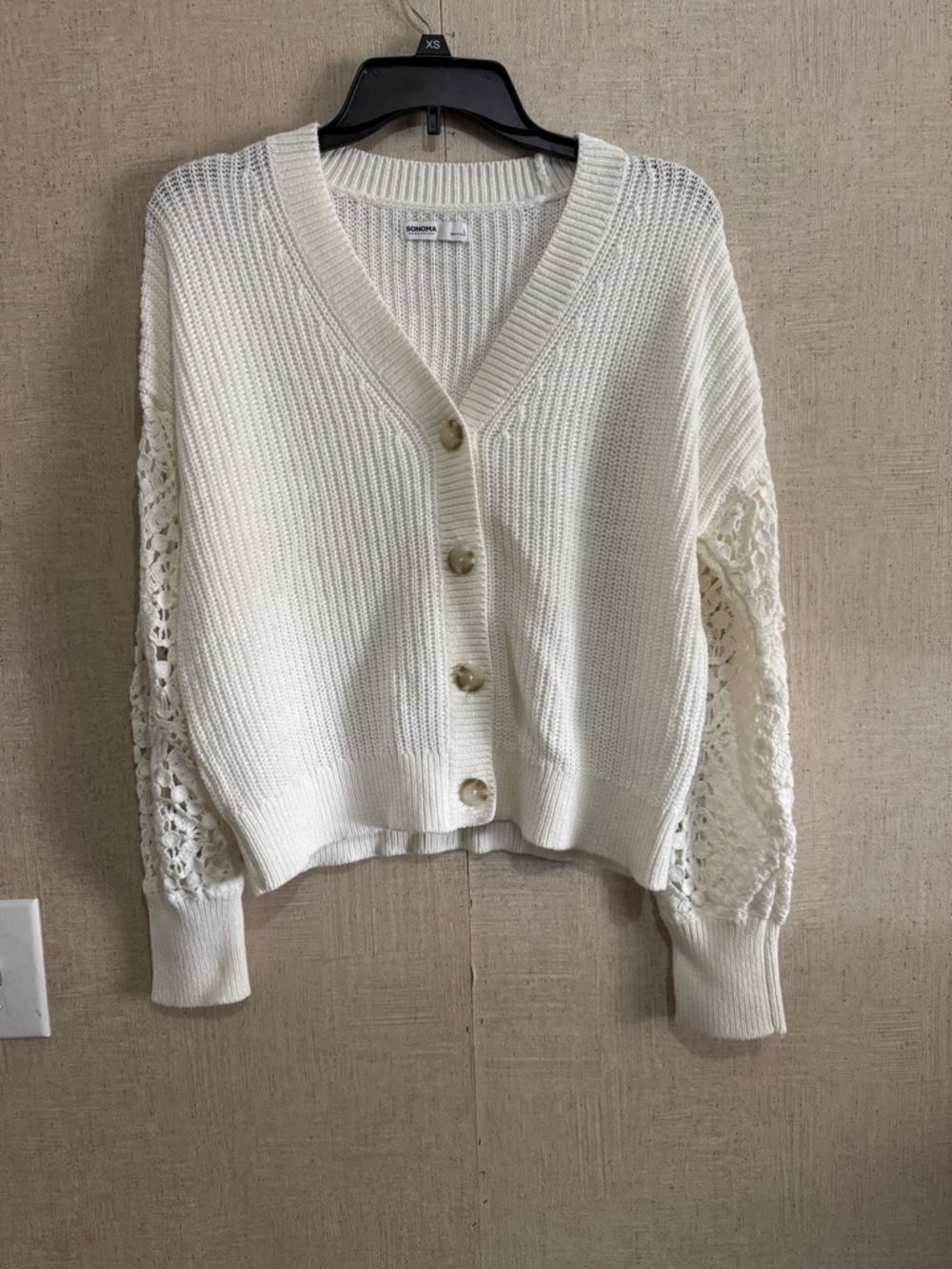 Sonoma women’s 3 button cardigan